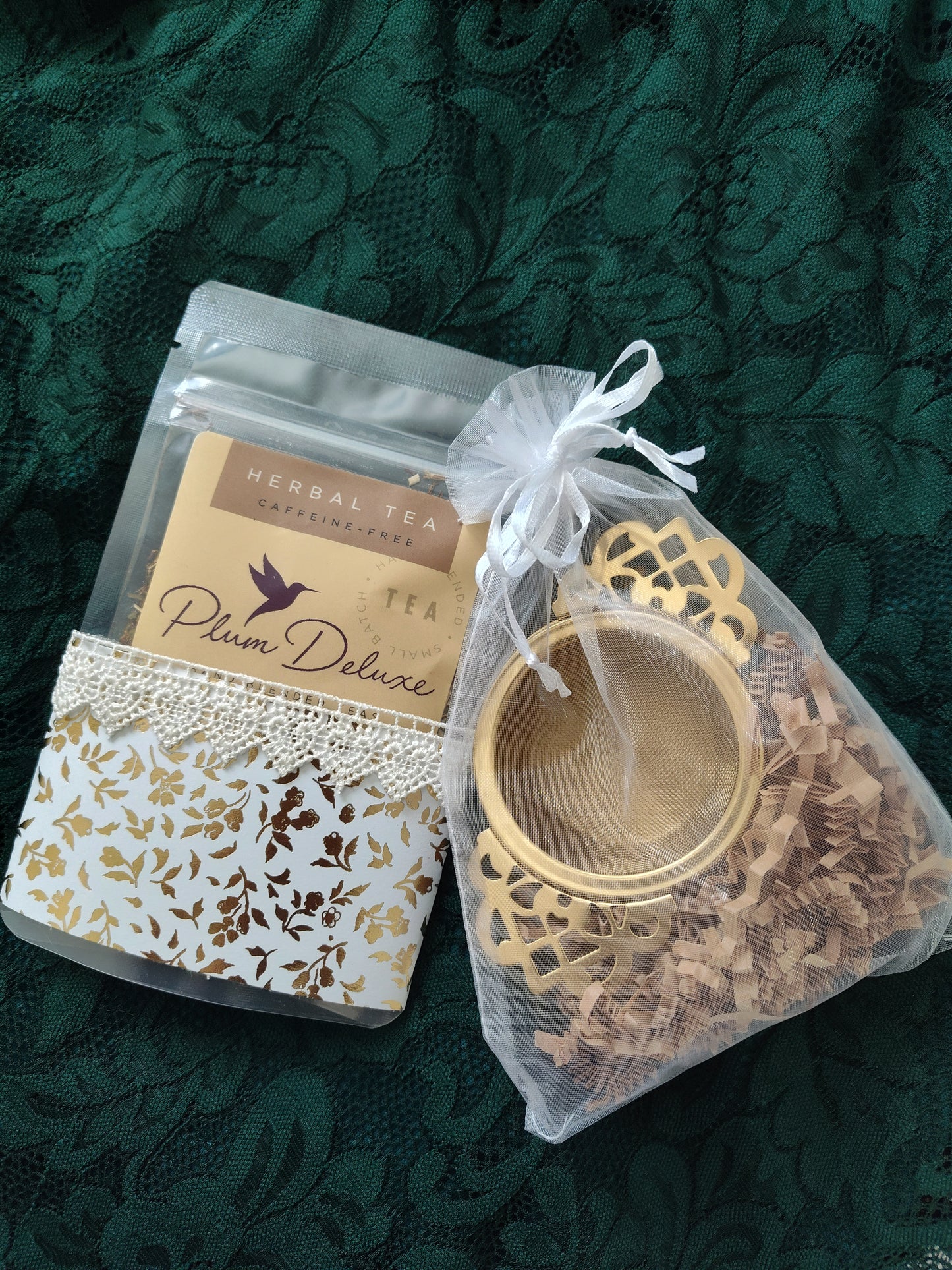 Caramel Snickerdoodle Herbal Tea (Plum Deluxe) & Tea Strainer Set